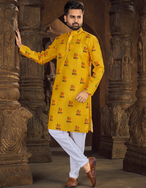 Load image into Gallery viewer, Traditional Men&#39;s kurta with payjama mahezon

