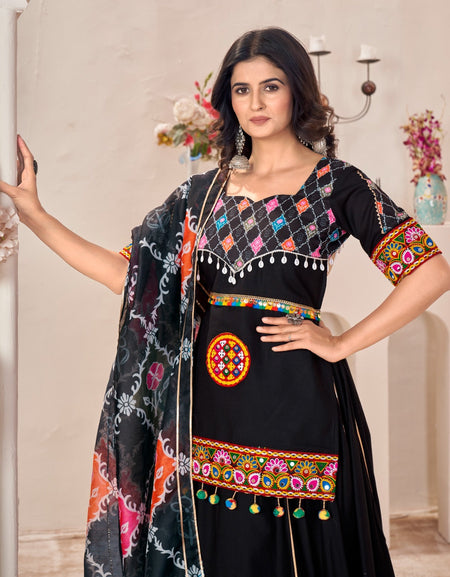 Navratri Festive Garba Black Women Chaniya Choli Dupatta mahezon