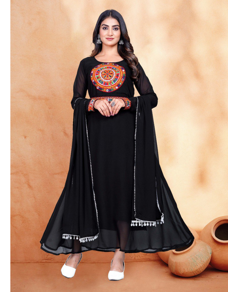 Navratri Garba Black Women Kurta Dupatta mahezon