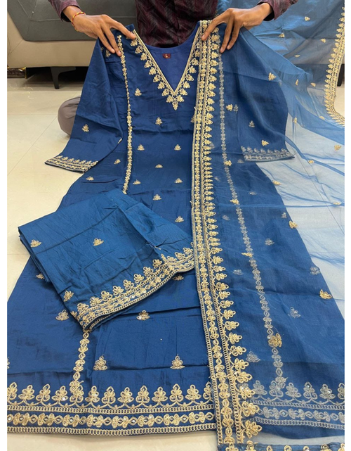 Load image into Gallery viewer, Festive Indian Silk Women Kurti Pant Dupatta Suit mahezon
