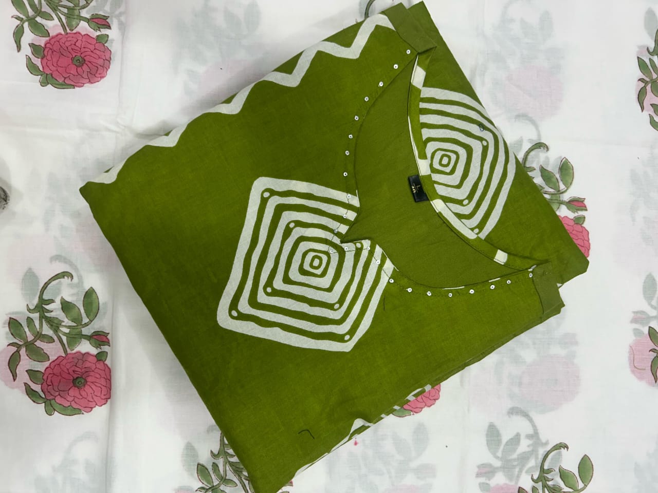 Cotton Green Women's Kurti Pant set with Dupatta mahezon