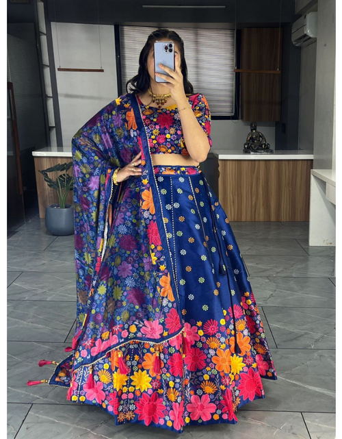 Load image into Gallery viewer, Designer Women&#39;s Lehenga Blouse Dupatta
