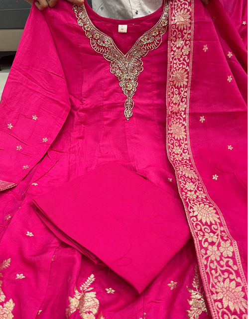 Load image into Gallery viewer, Festive Anarkali Women’s Kurti Pant Dupatta Suit mahezon
