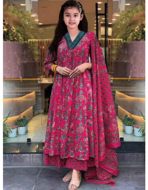 Load image into Gallery viewer, Designer Kids Girls Cotton Kurti Pant Dupatta Set
