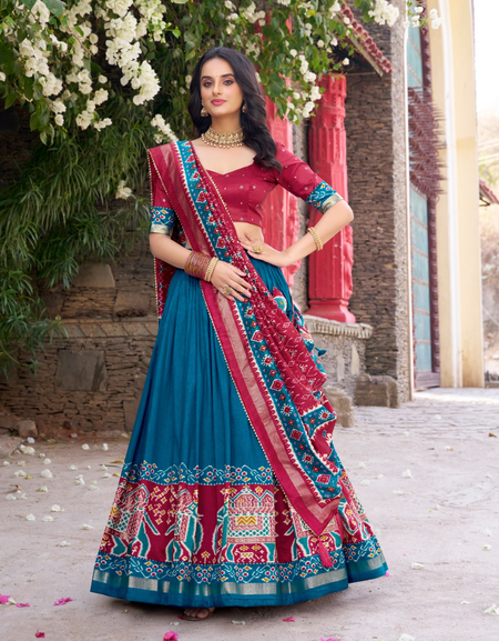 Ethnic Indian Blue Women’s Wedding Reception Lehenga Choli mahezon