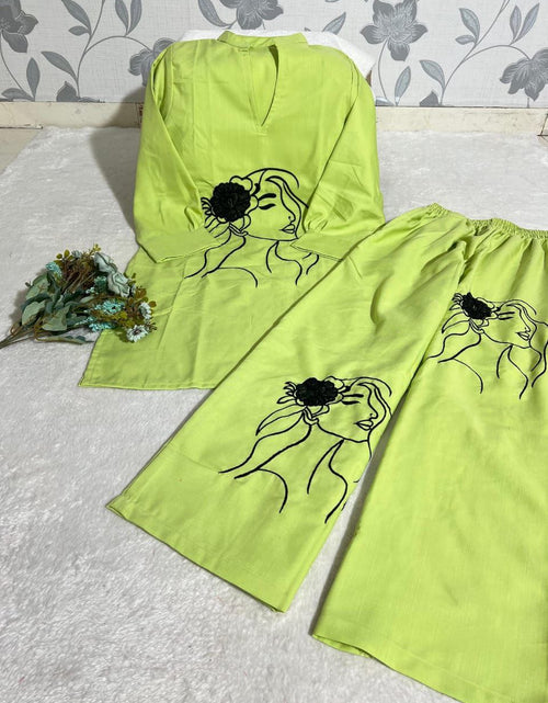 Load image into Gallery viewer, Exclusive Women’s Co-Ord Set
