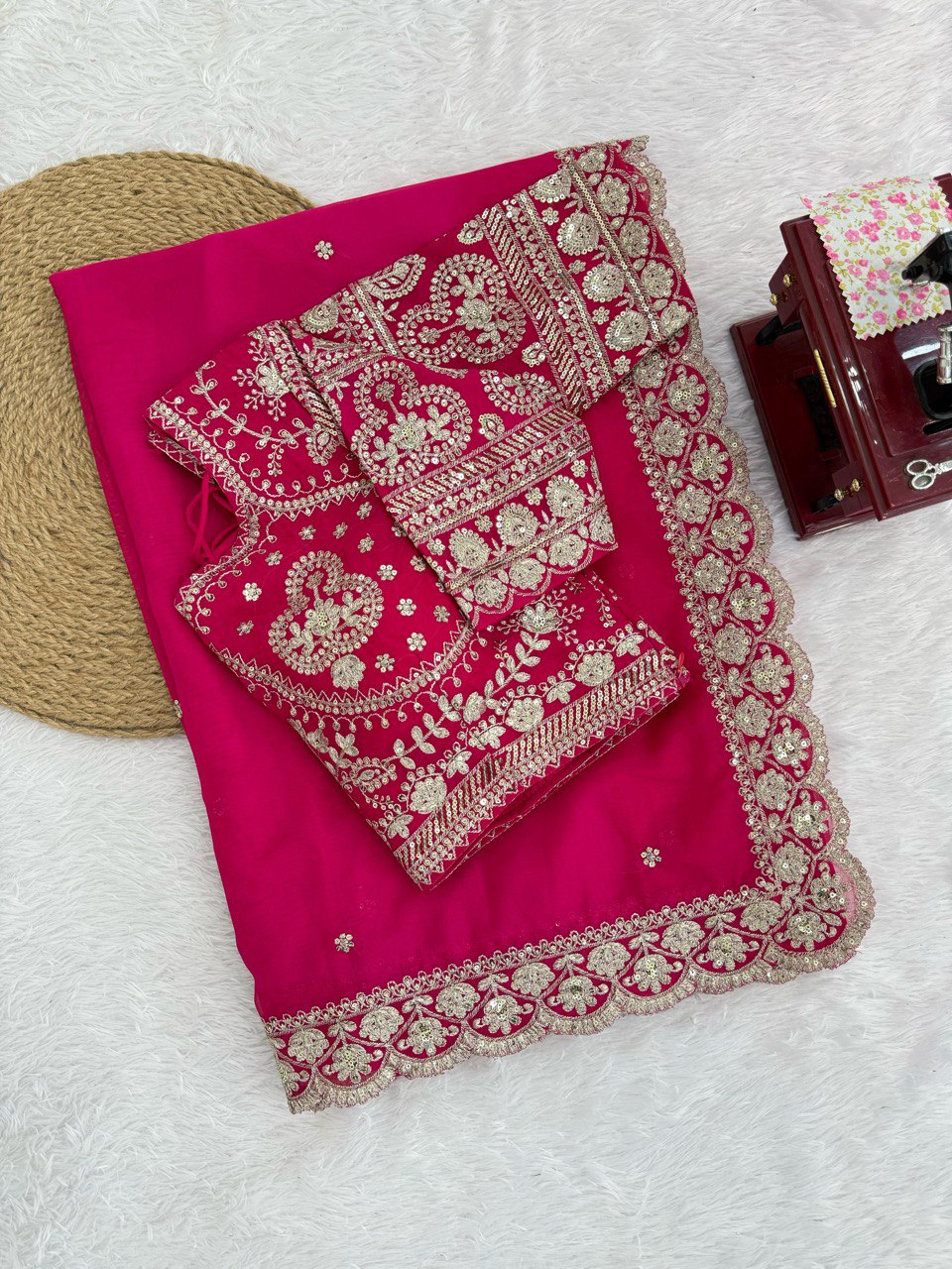 Festive Pink Designer Women’s Saree with unstitched Blouse mahezon
