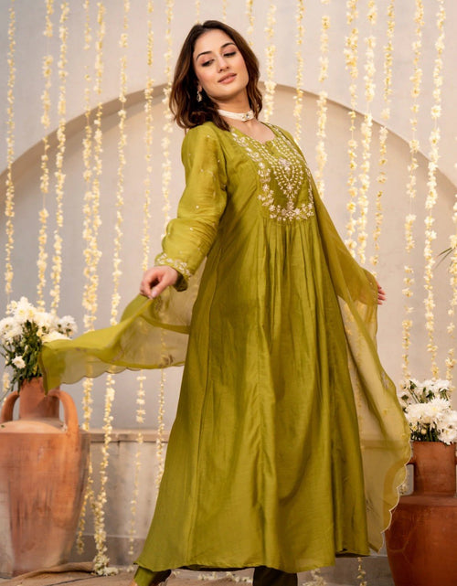 Load image into Gallery viewer, Festive Embroidery Chanderi Silk Women Kurti Pant with Dupatta Set mahezon
