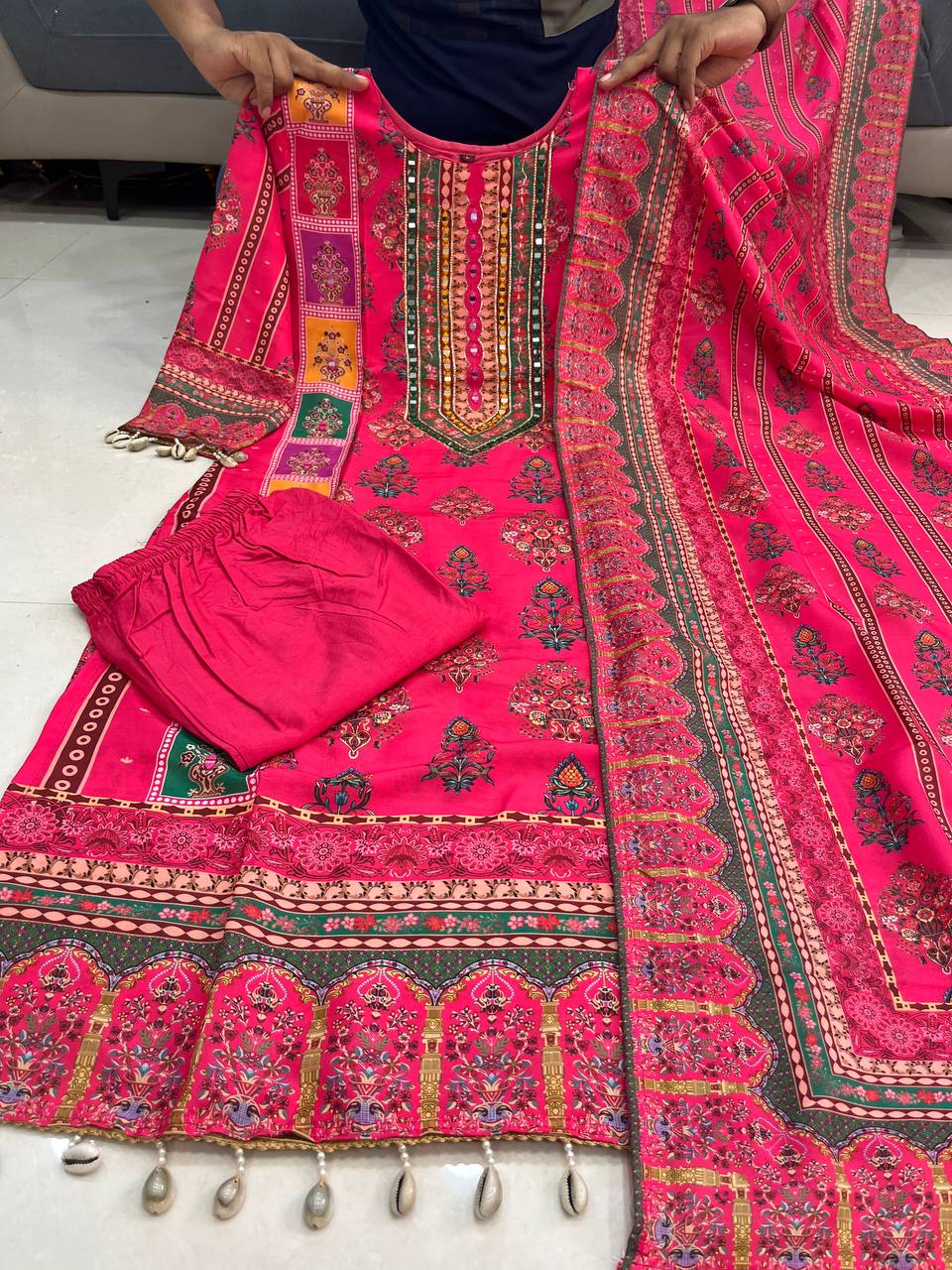 Festive Floral Pink Women’s Kurti Pent Dupatta Set mahezon