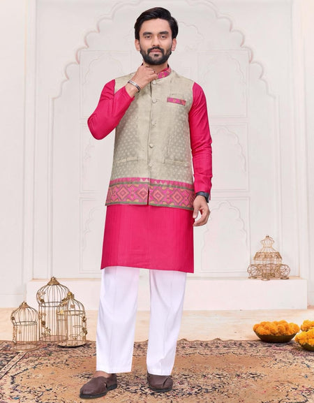 Ethnic Couple Wear Traditional Indian Men Kurta Pajama Koti and Women Saree mahezon