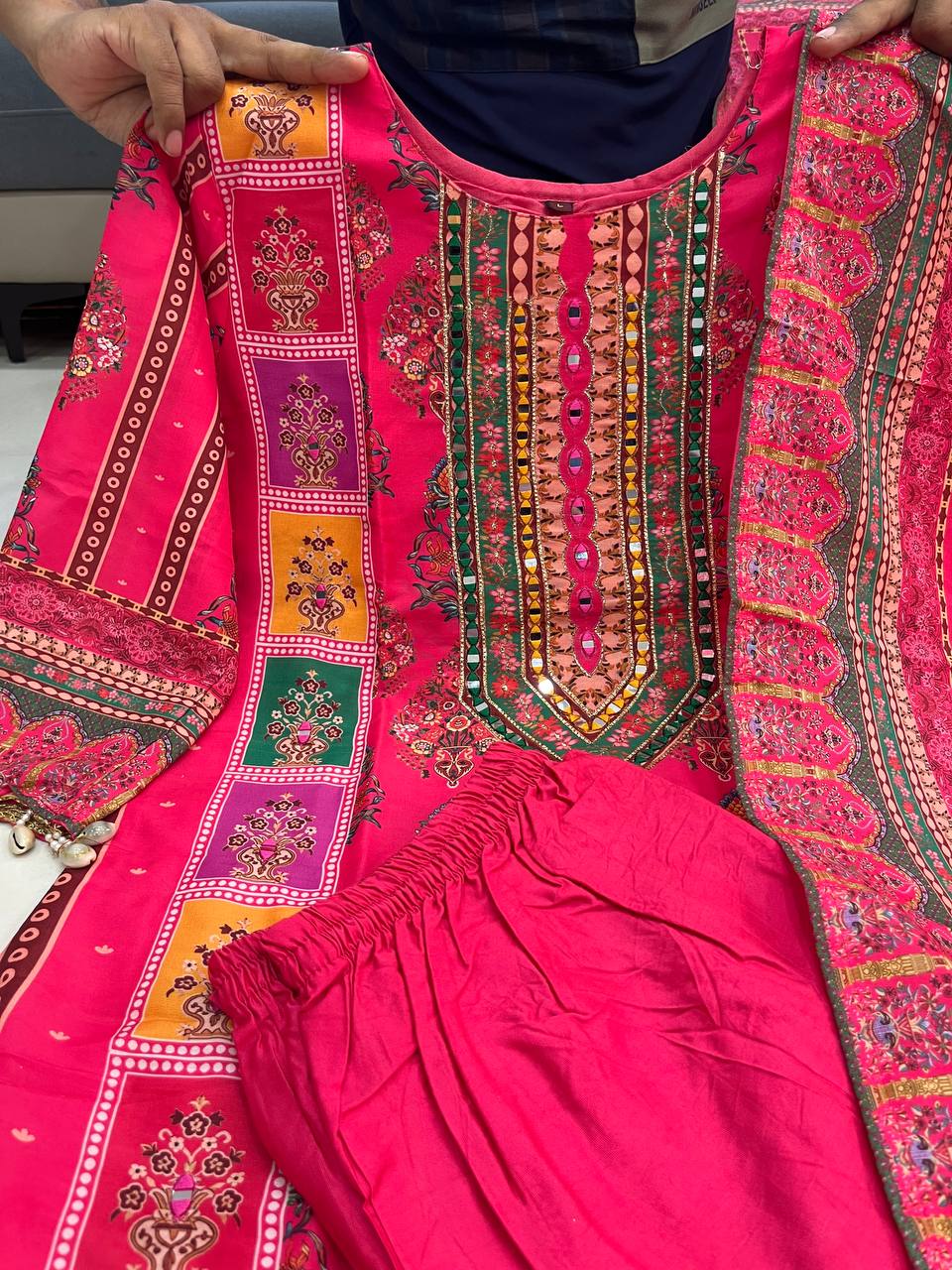 Festive Floral Pink Women’s Kurti Pent Dupatta Set mahezon