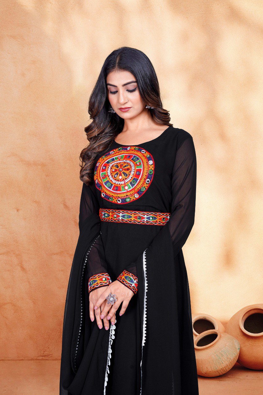 Navratri Garba Black Women Kurta Dupatta mahezon