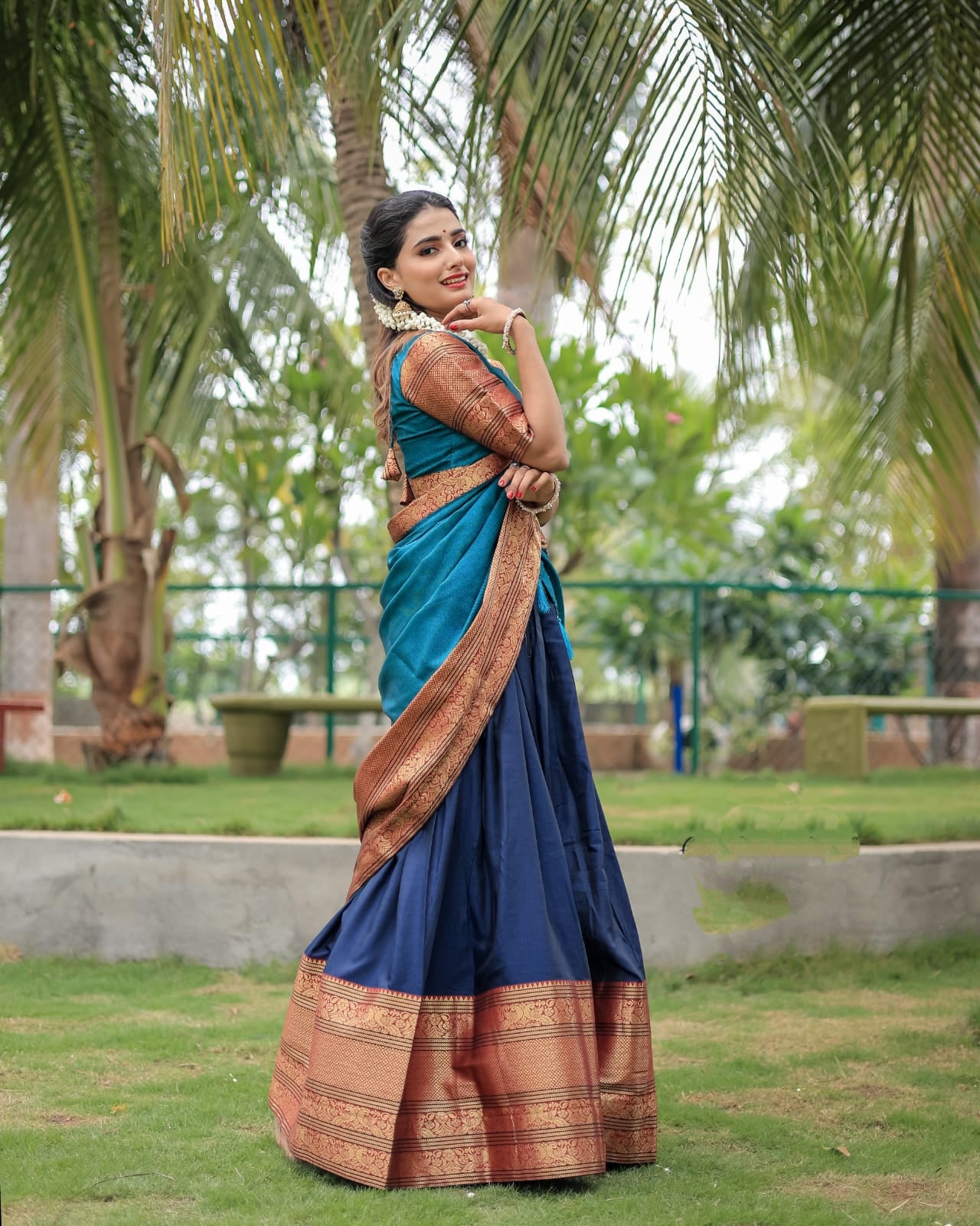 Beautiful Sonakshi Sinha Ethnic Wear Grey Net Party Wear Lehenga Choli |  Indian Online Ethnic Wear Website For Women