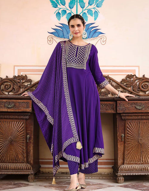 Load image into Gallery viewer, Women Embroidery Kurti Pant with Dupatta set mahezon
