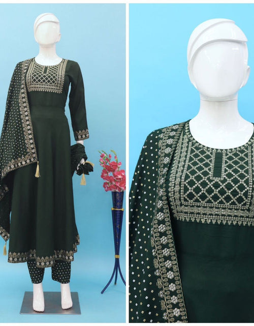 Load image into Gallery viewer, Women Embroidery Kurti Pant with Dupatta set mahezon
