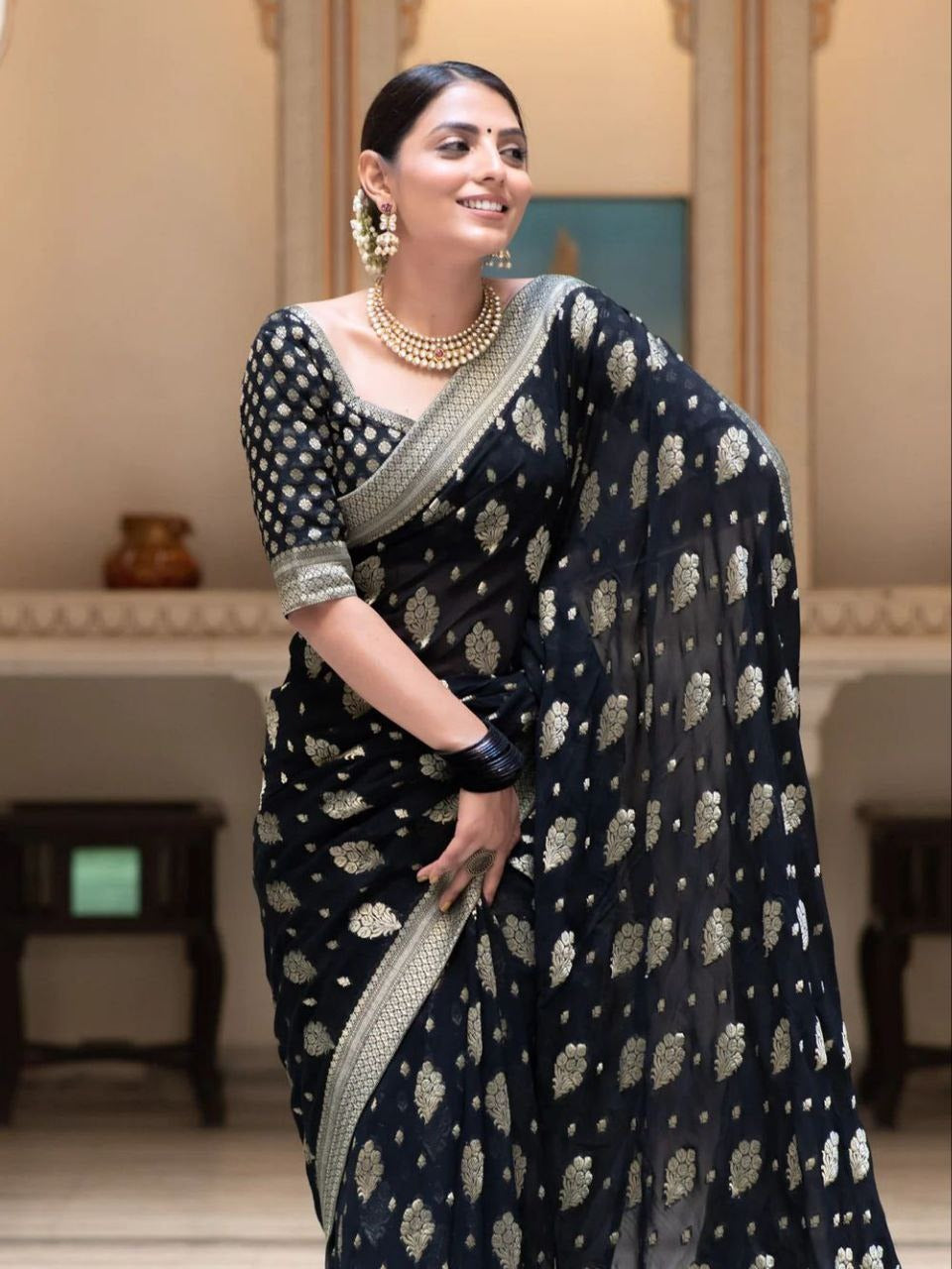 Women's Black Designer Saree mahezon