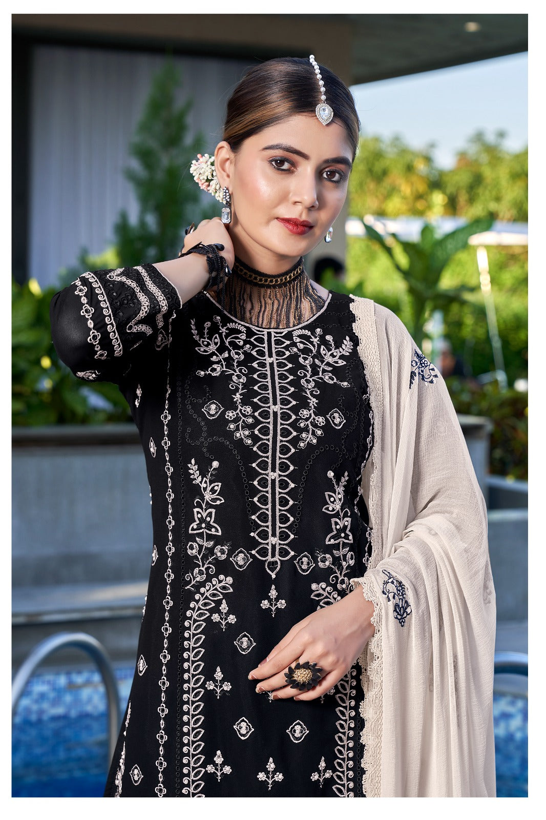 Women's Semi Stitched Pakistani Suit mahezon