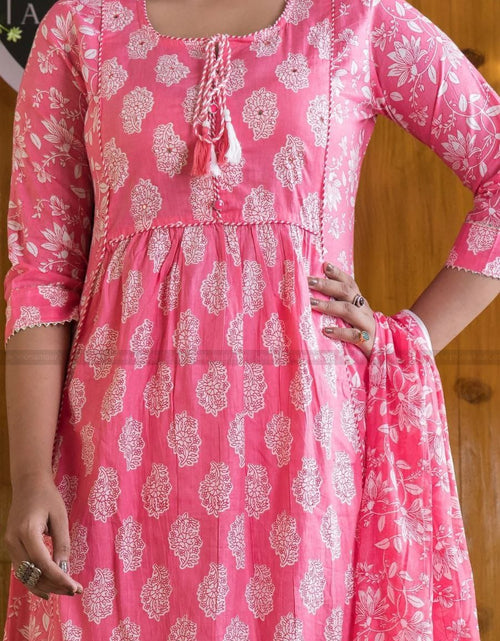 Load image into Gallery viewer, Women&#39;s Pure Cotton Pink Kurti Pant set with Dupatta mahezon
