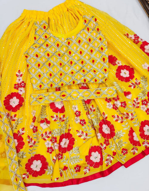 Load image into Gallery viewer, Kids Embroidery Sequence Lehenga Blouse set with Dupatta mahezon

