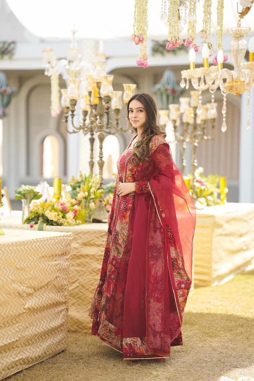 Pakistani Dress Party Wear Styles for Every Occasion