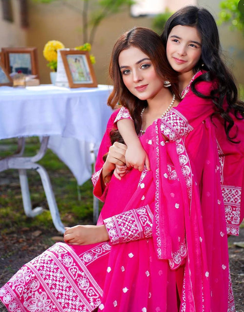 Mother daughter matching outfits For more info n orders Call or what's  app+91-9549… | Mom daughter matching dresses, Indian dresses for kids, Baby  frocks party wear