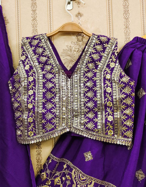 Load image into Gallery viewer, Party wear Ethnic Kids Girls Lehenga Blouse Dupatta Set mahezon
