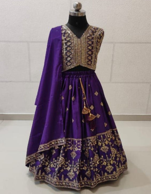 Load image into Gallery viewer, Party wear Ethnic Kids Girls Lehenga Blouse Dupatta Set mahezon
