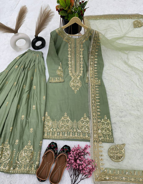 Load image into Gallery viewer, Party wear Ready to wear Green Women&#39;s Kurta Suit mahezon
