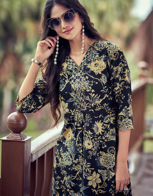 Load image into Gallery viewer, Beautiful Trendy Western Tunics for Girls and Women&#39;s mahezon
