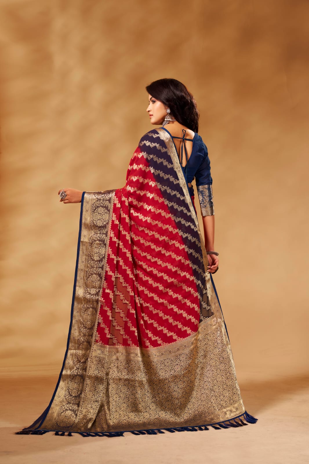 Women's Designer Georgette Saree for Wedding and Rakshabandhan mahezon