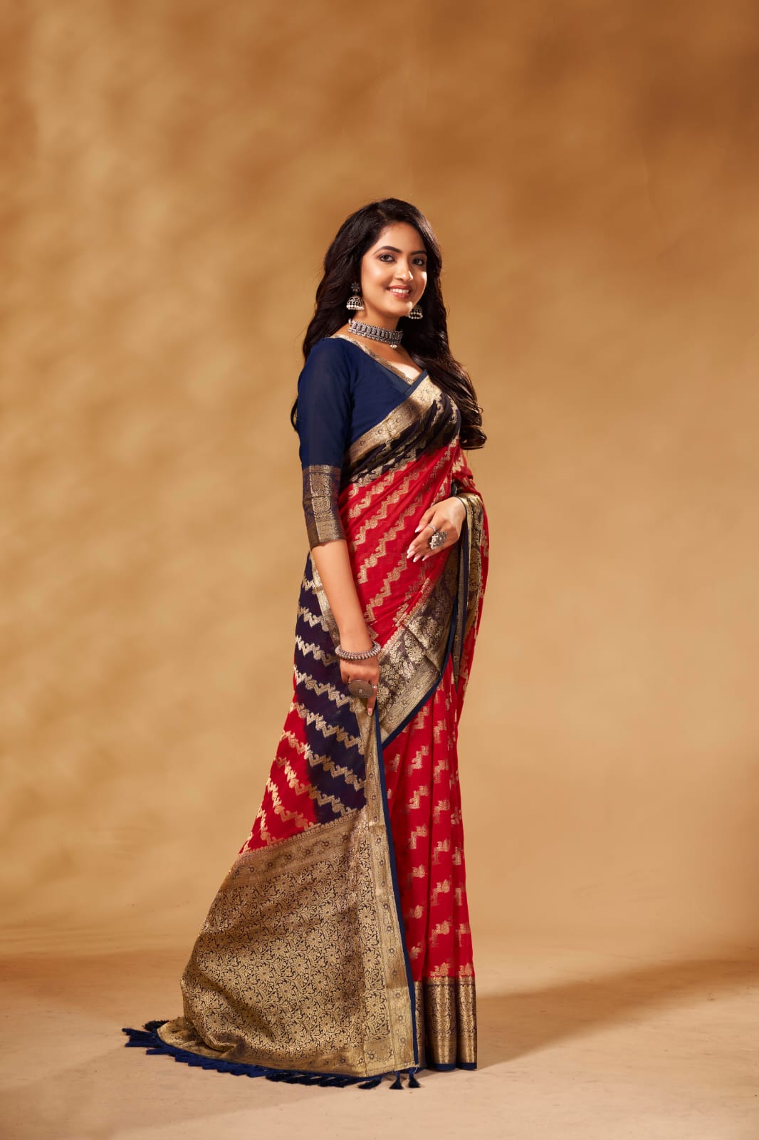 Women's Designer Georgette Saree for Wedding and Rakshabandhan mahezon