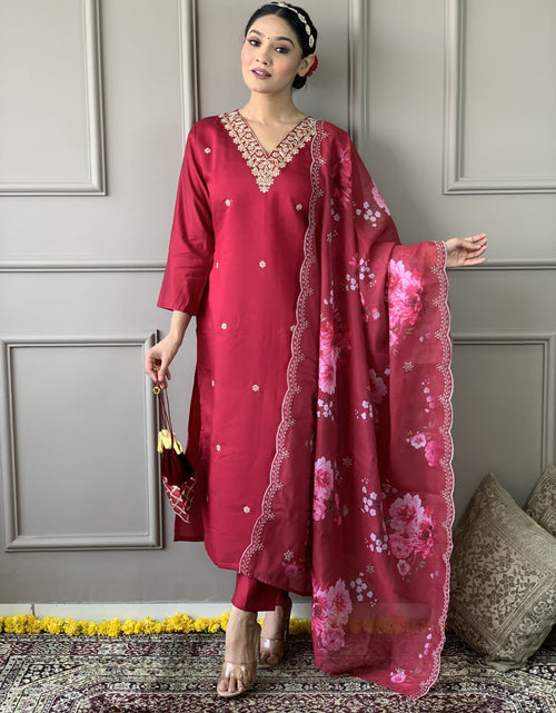 Load image into Gallery viewer, Women&#39;s Embroidery Kurta Pant Dupatta Set for Raksha bandhan Festival and Weddings mahezon
