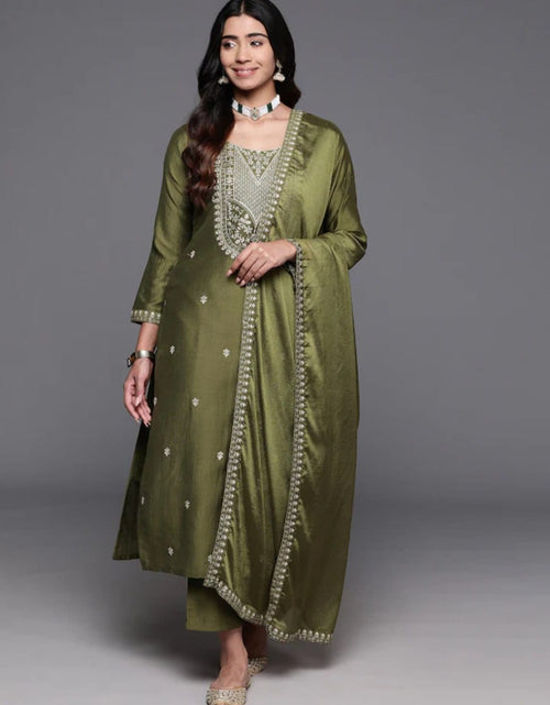 Load image into Gallery viewer, Women&#39;s Green Kurta Pant Dupatta Set for Wedding and Festival Wear mahezon
