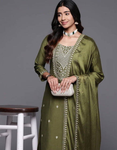 Load image into Gallery viewer, Women&#39;s Green Kurta Pant Dupatta Set for Wedding and Festival Wear mahezon
