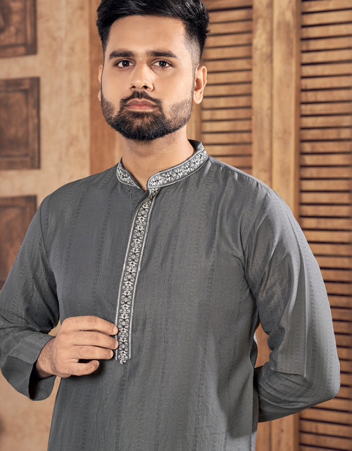 Load image into Gallery viewer, Men Traditional Indian Kurta Pyjama Set for Wedding and Festival mahezon
