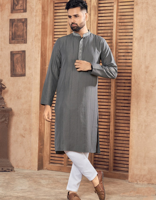 Load image into Gallery viewer, Men Traditional Indian Kurta Pyjama Set for Wedding and Festival mahezon
