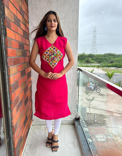 Load image into Gallery viewer, Navratri  Women Traditional Pink Kurti mahezon
