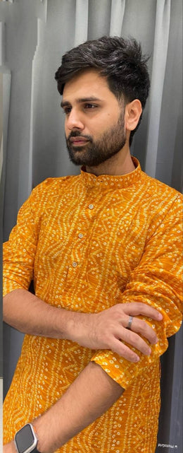 Load image into Gallery viewer, Men Traditional Indian Bandhani Print Kurta mahezon
