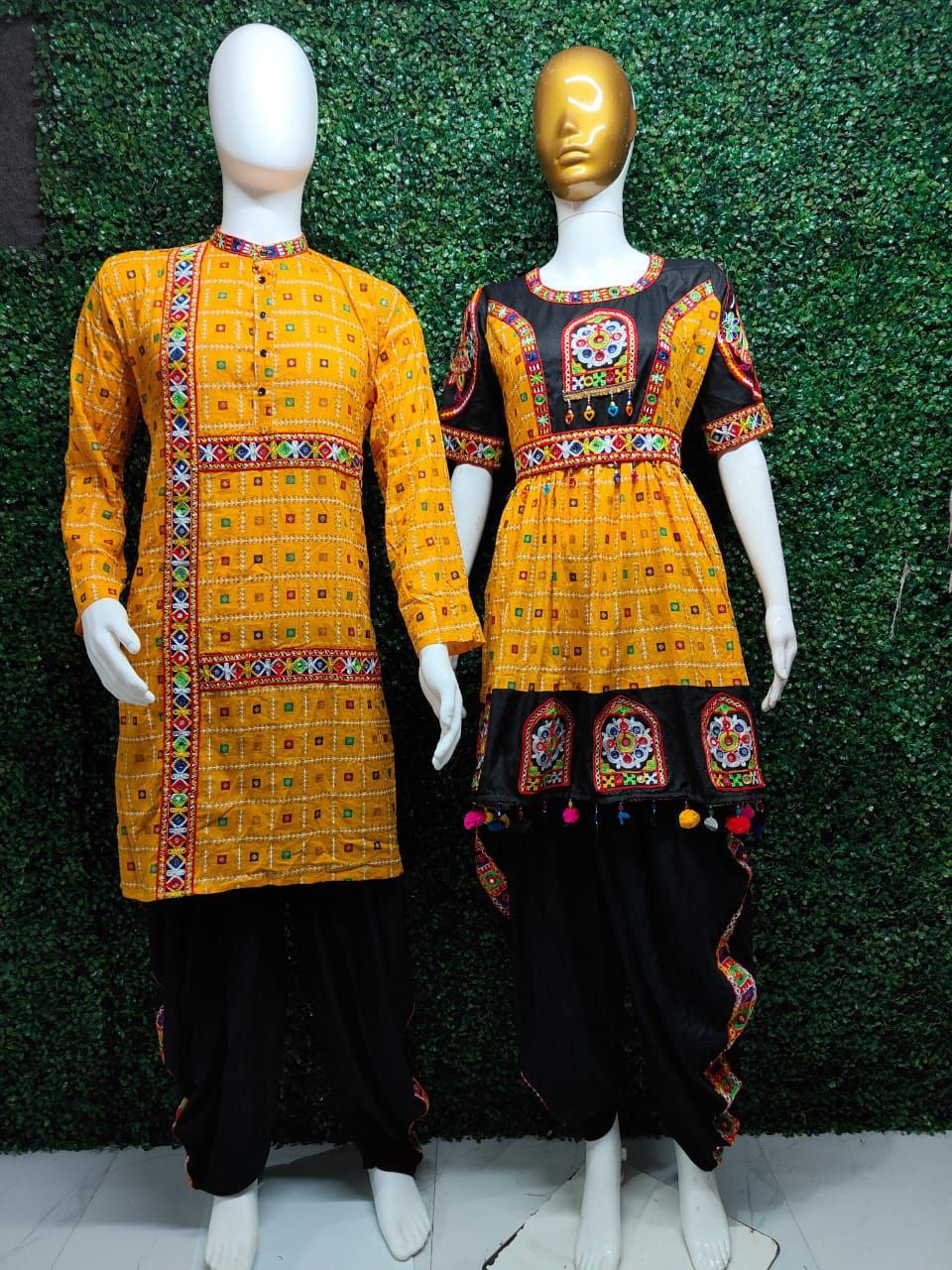 Navratri Traditional Indian Yellow Couple Wear Same Matching Outfits Set Dress mahezon