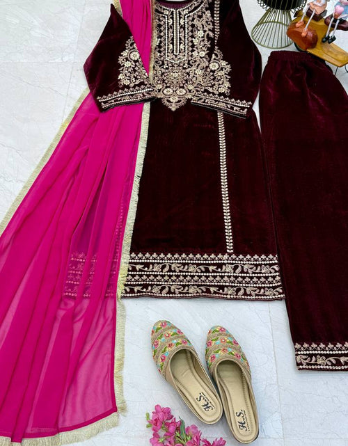 Load image into Gallery viewer, Women&#39;s Embroidery Velvet Maroon Gown Pant with Dupatta Suit mahezon
