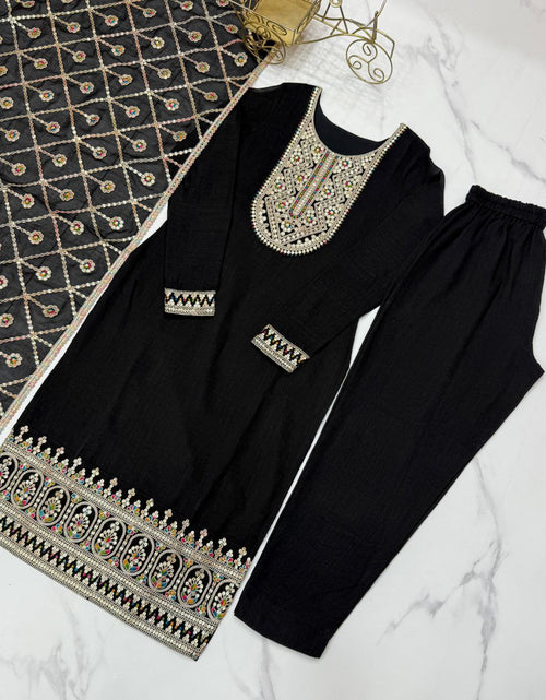 Load image into Gallery viewer, Ethnic Traditional Indian Black Women&#39;s Kurta Pant with Dupatta Suit
