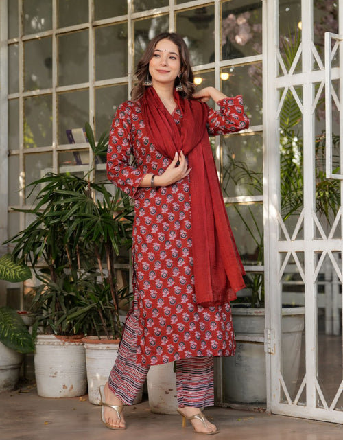 Load image into Gallery viewer, Women&#39;s Cotton Kurta Pant set with Dupatta
