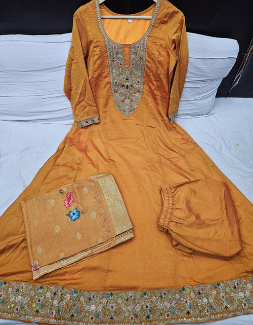 Load image into Gallery viewer, Ethnic Anarkali Women&#39;s Gown mahezon
