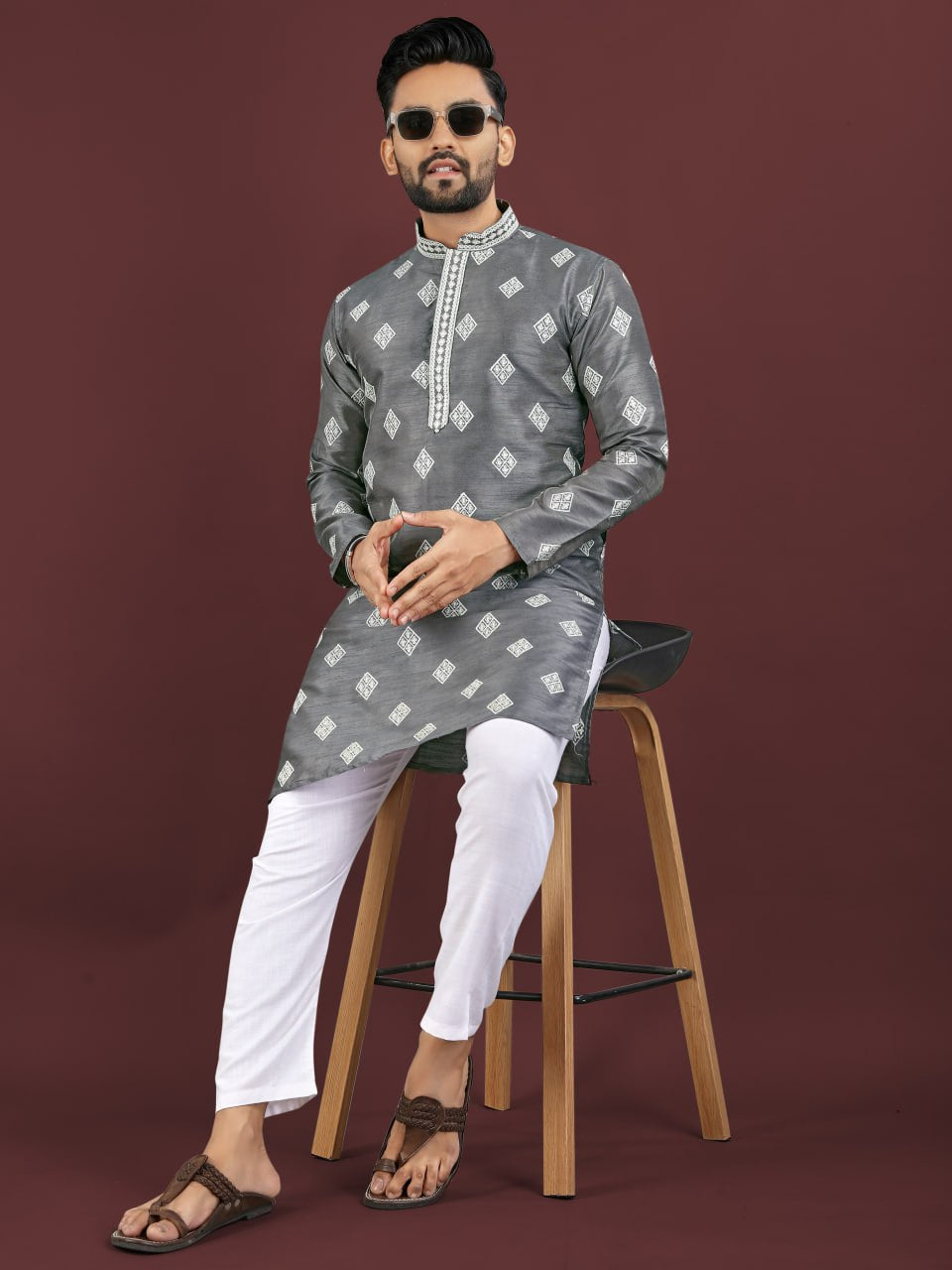 Men’s Sequence Embroidery Kurta Pajama mahezon