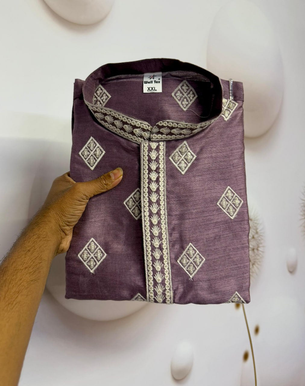 Men’s Sequence Embroidery Kurta Pajama mahezon