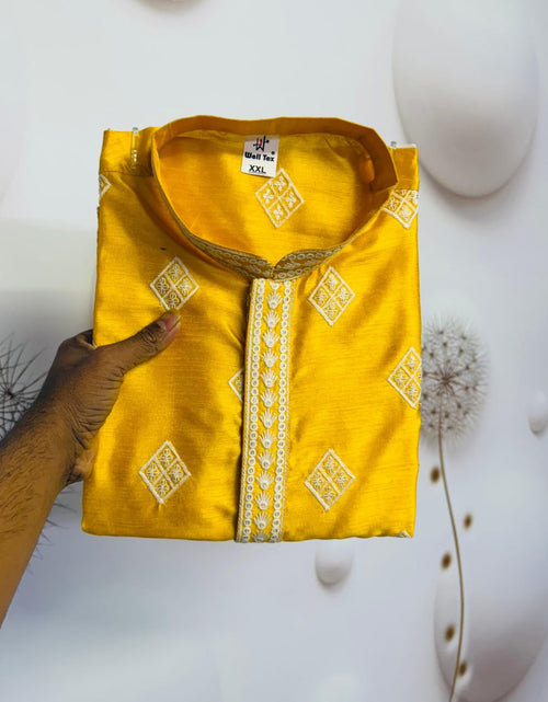 Load image into Gallery viewer, Men’s Sequence Embroidery Kurta Pajama mahezon
