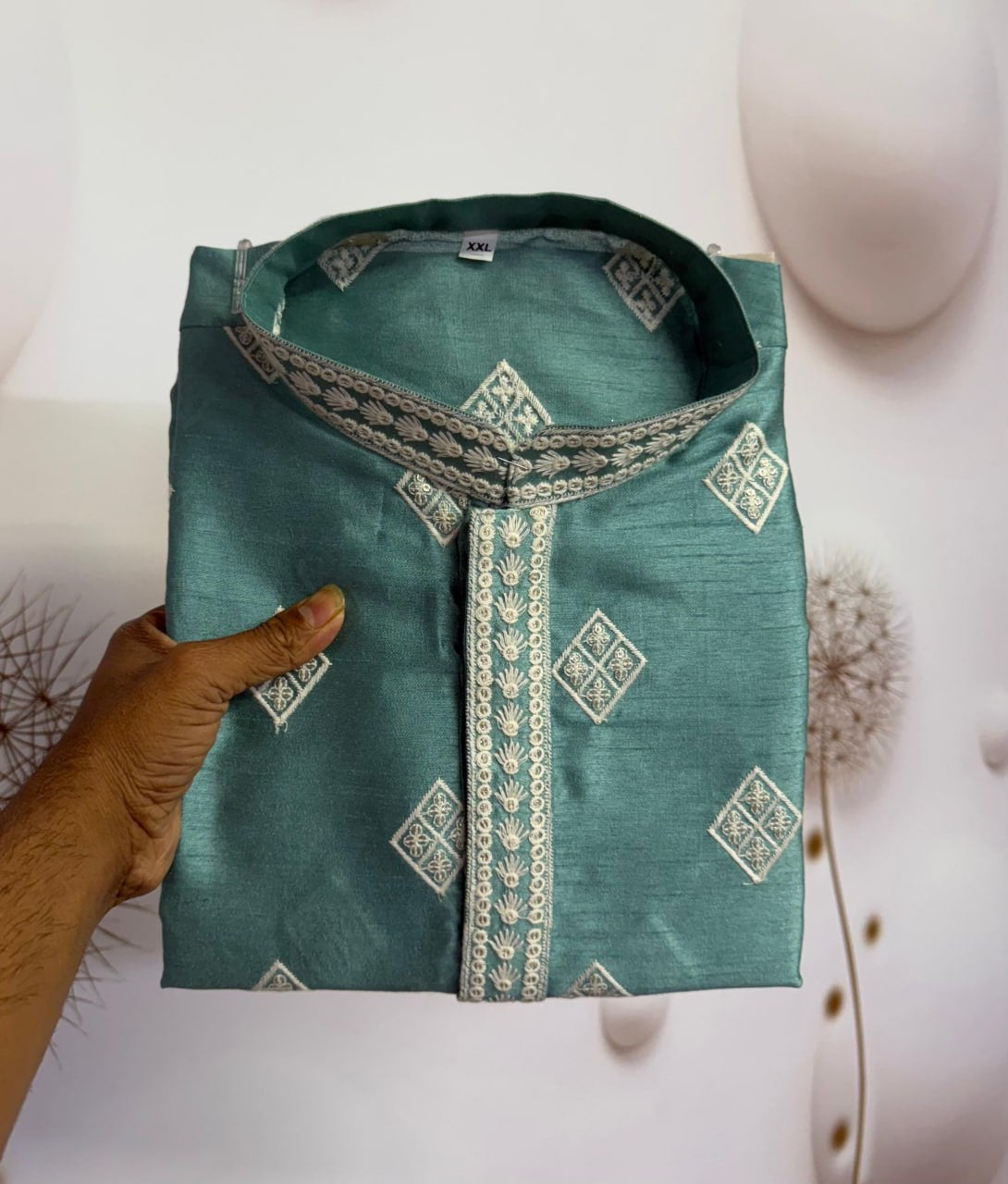 Men’s Sequence Embroidery Kurta Pajama mahezon