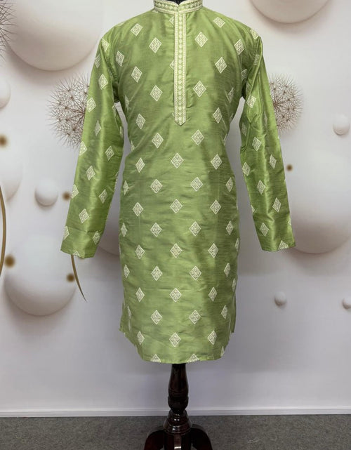 Load image into Gallery viewer, Men’s Sequence Embroidery Kurta Pajama mahezon
