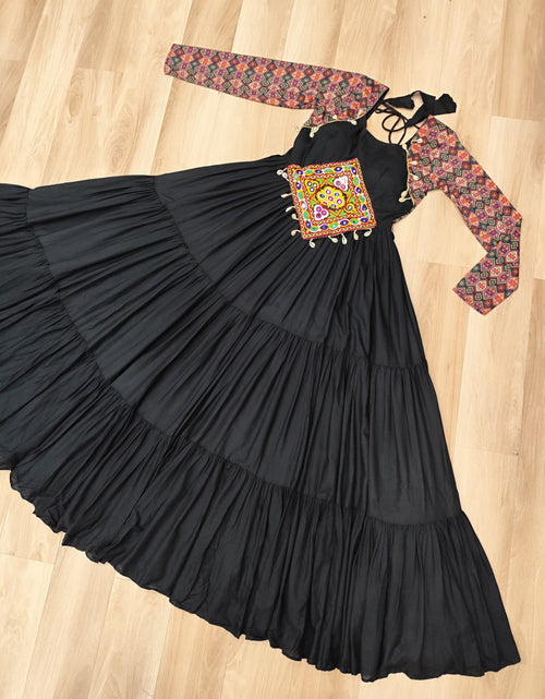 Load image into Gallery viewer, Navratri Black Traditional Indian Women Gown mahezon
