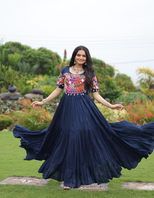 Load image into Gallery viewer, Navratri Traditional Indian Women Gown mahezon
